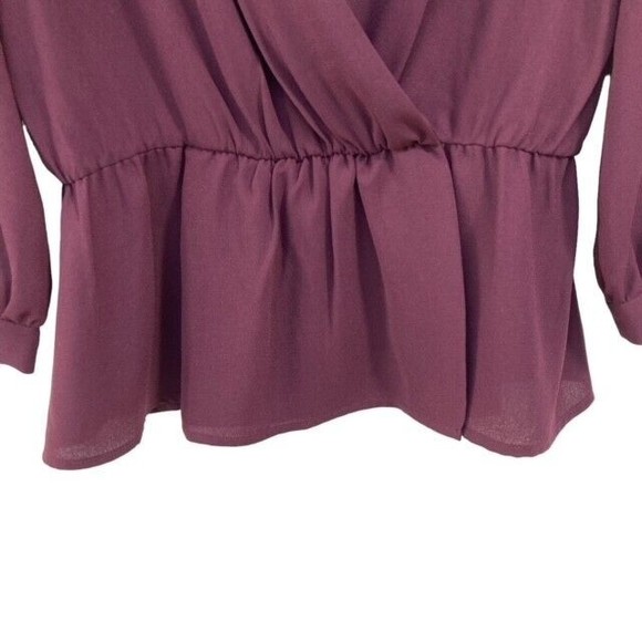 Halogen Womens Blouse Burgundy Deep V-Neck With Button Long Sleeve XS  NWOT - Picture 4 of 7